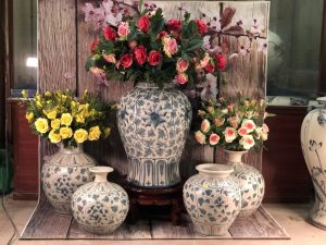 Bảo bình đại men rạn hoa dây