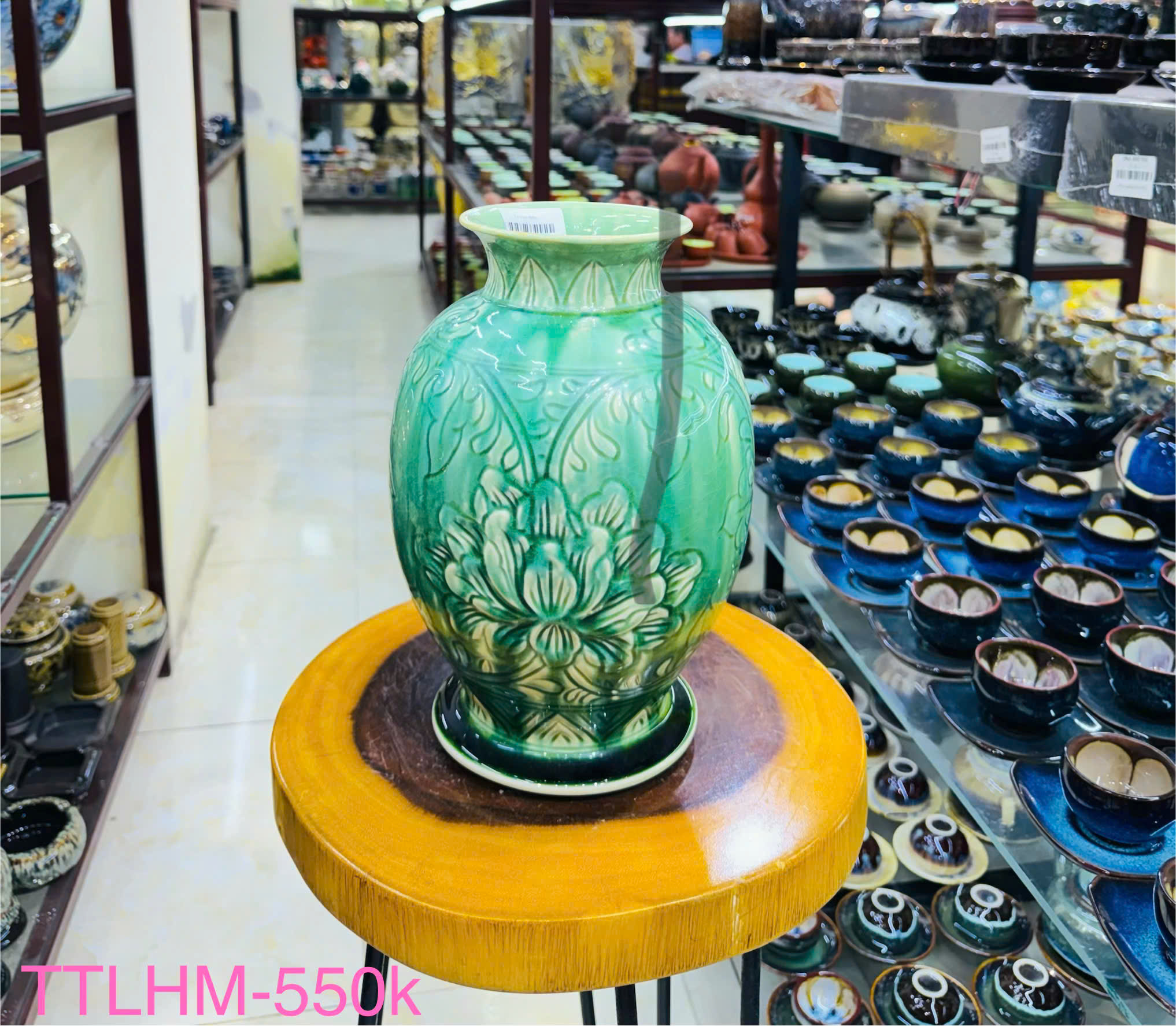 Lọ vuốt tay khắc nổi