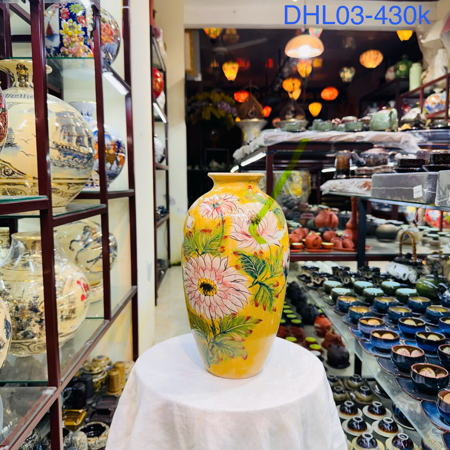 Bình vẽ sen - Ảnh 6
