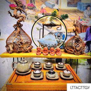 Bộ ấm chén gấm vàng