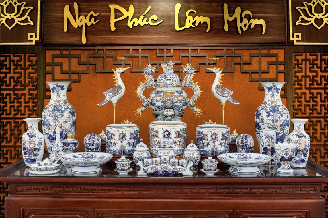 Bộ đồ thờ men rong vẽ vàng 02