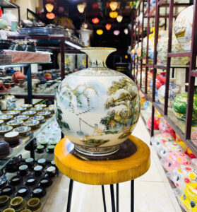 Bình hút lộc sơn thuỷ vẽ vàng 24k