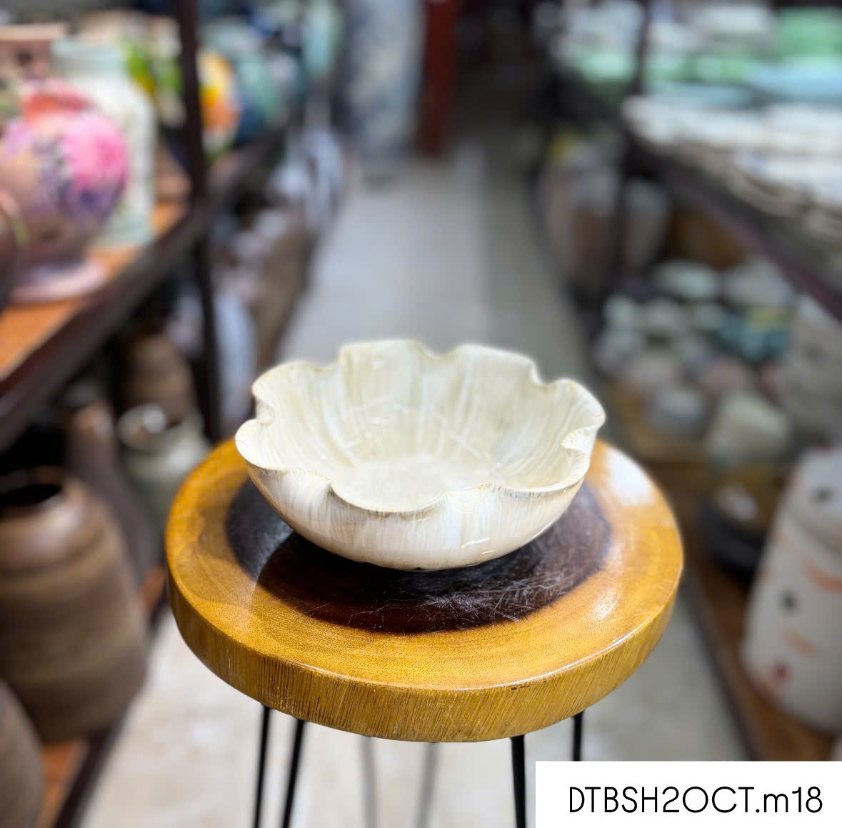 Bát sen thả hoa - Ảnh 5