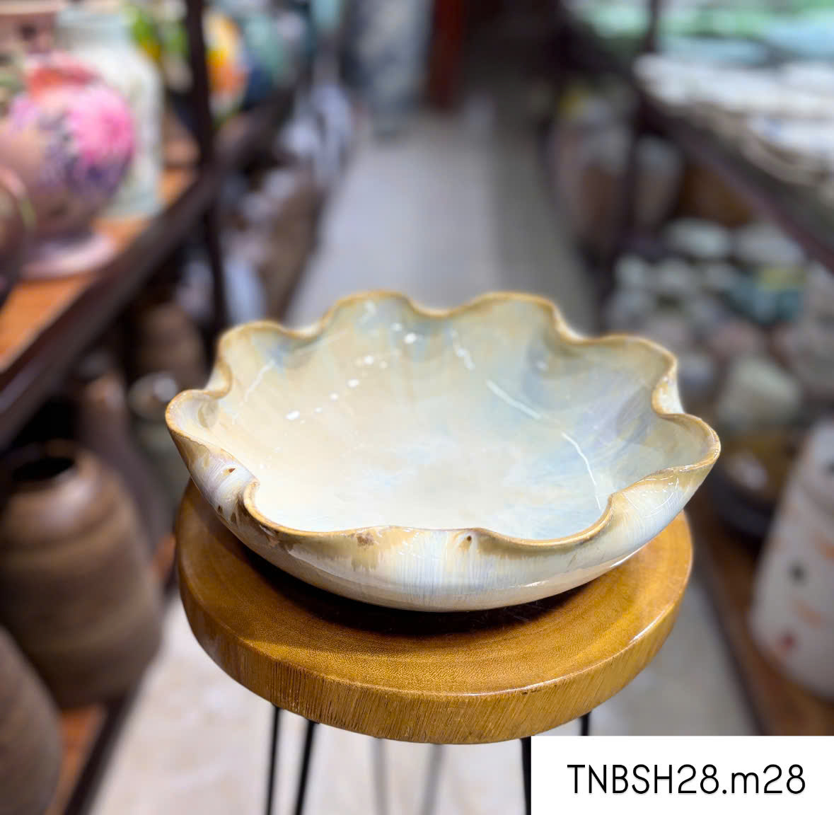 Bát sen thả hoa - Ảnh 2