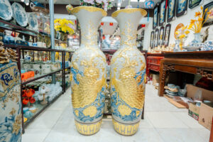 Lộc bình Công đào dát vàng